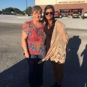 Meet your Posher, Dona